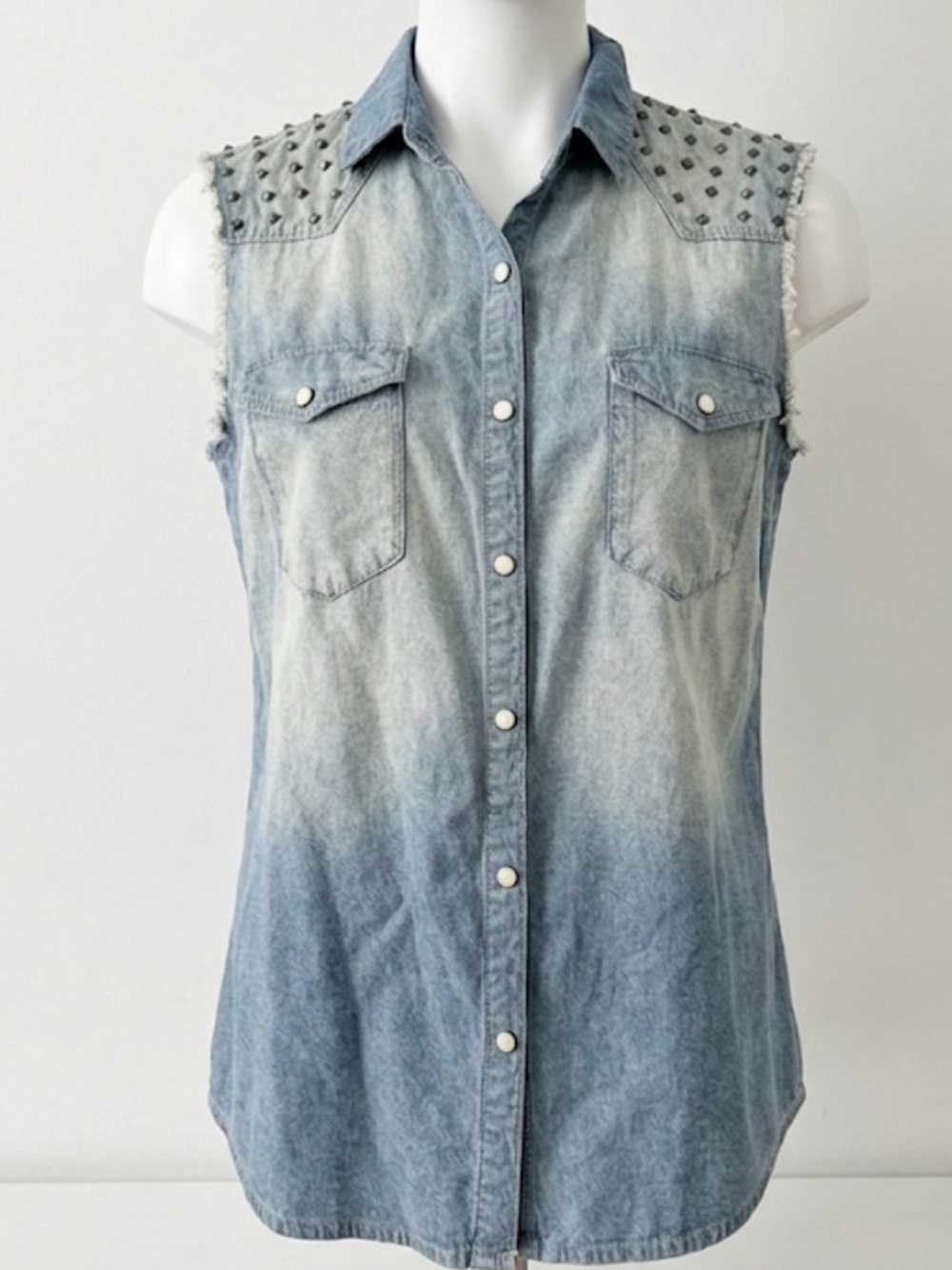 Romeo & Juliet Couture Sleeveless Studded Ombre Denim Shirt - Light Blue